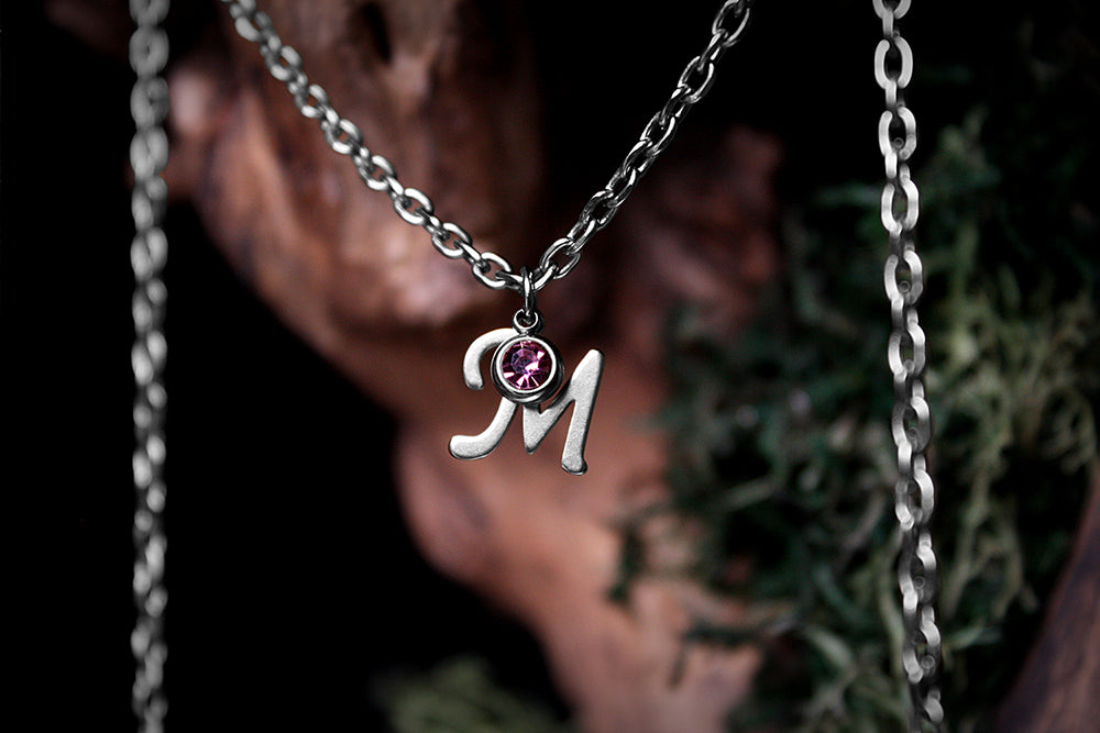 Kette mit Geburtsstein und Buchstabe